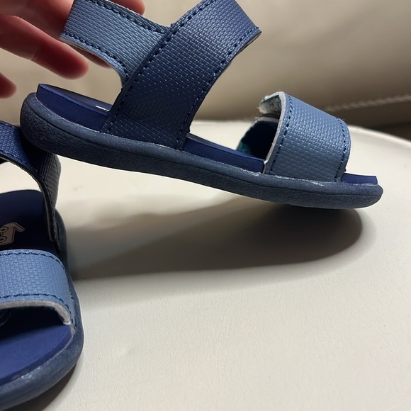 NWOT See Kai Run Basics Water-Friendly Blue Sandals Size 4 - Picture 8 of 10